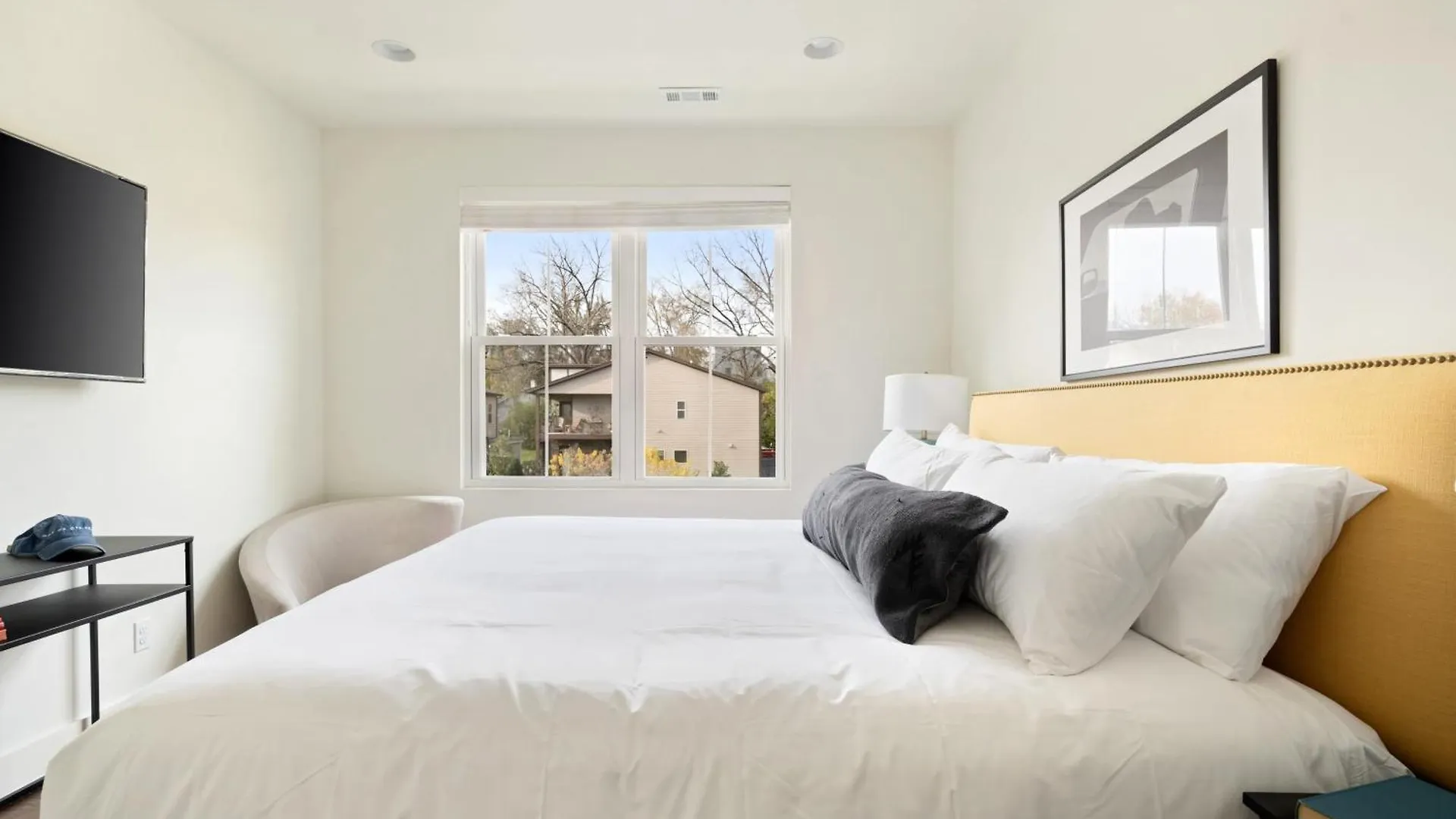 Hart Suite Buyout 5 By Avantstay Two Town House Buyout W Modern Amenities In Nashville 0*,