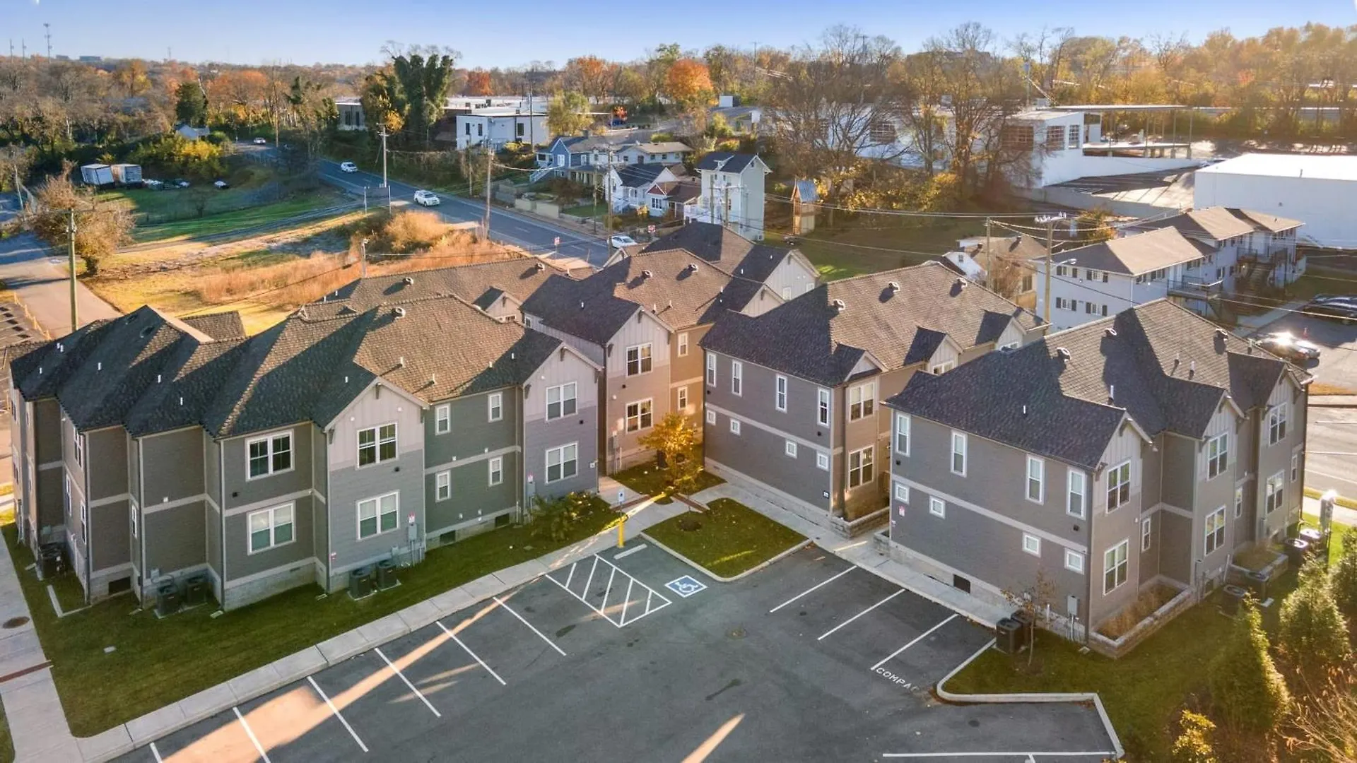 Hart Suite Buyout 5 By Avantstay Two Town House Buyout W Modern Amenities In Nashville 0*,  Stati Uniti